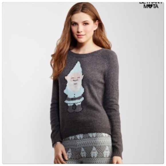 Bethany Mota Sweaters - SALE🔥 BETHANY MOTA Gray Gnome Sweater